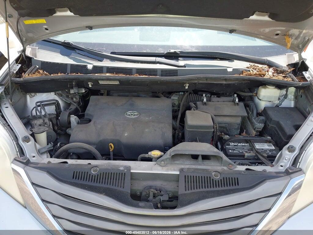 5TDYK3DC5BS148406 2011 TOYOTA SIENNA photo no. 10
