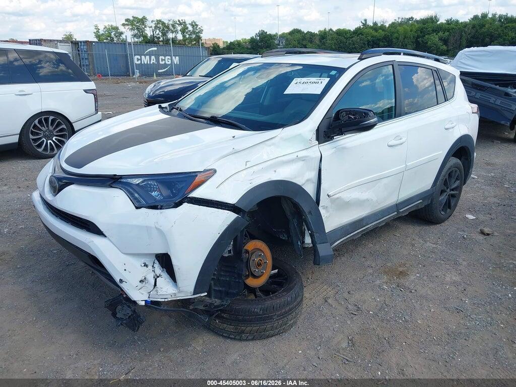 2T3RFREV9JW795108 2018 TOYOTA RAV4 photo no. 2