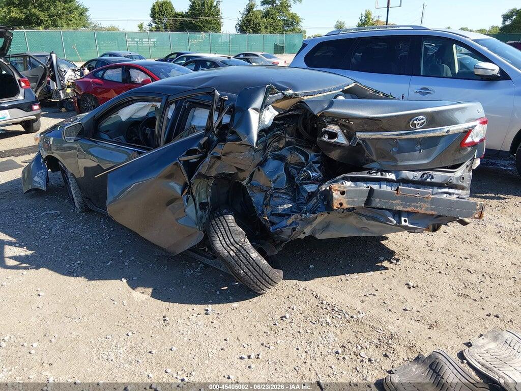 2T1BU4EE5DC126214 2013 TOYOTA COROLLA photo no. 3