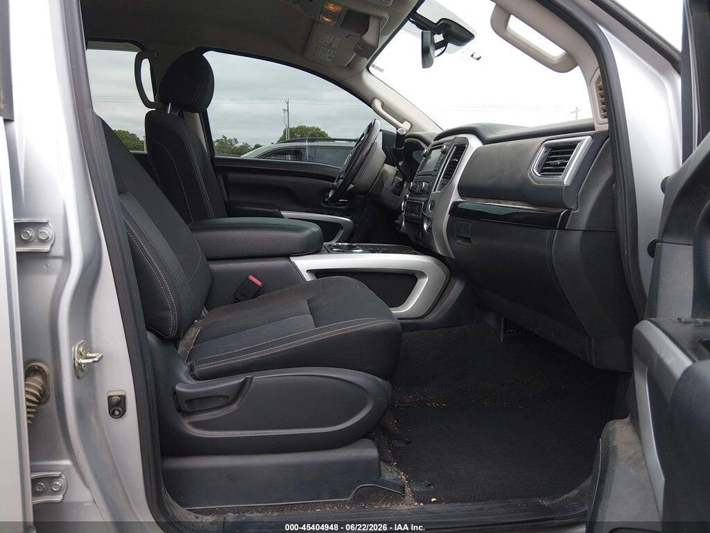 1N6AA1E54HN539745 2017 NISSAN TITAN photo no. 5