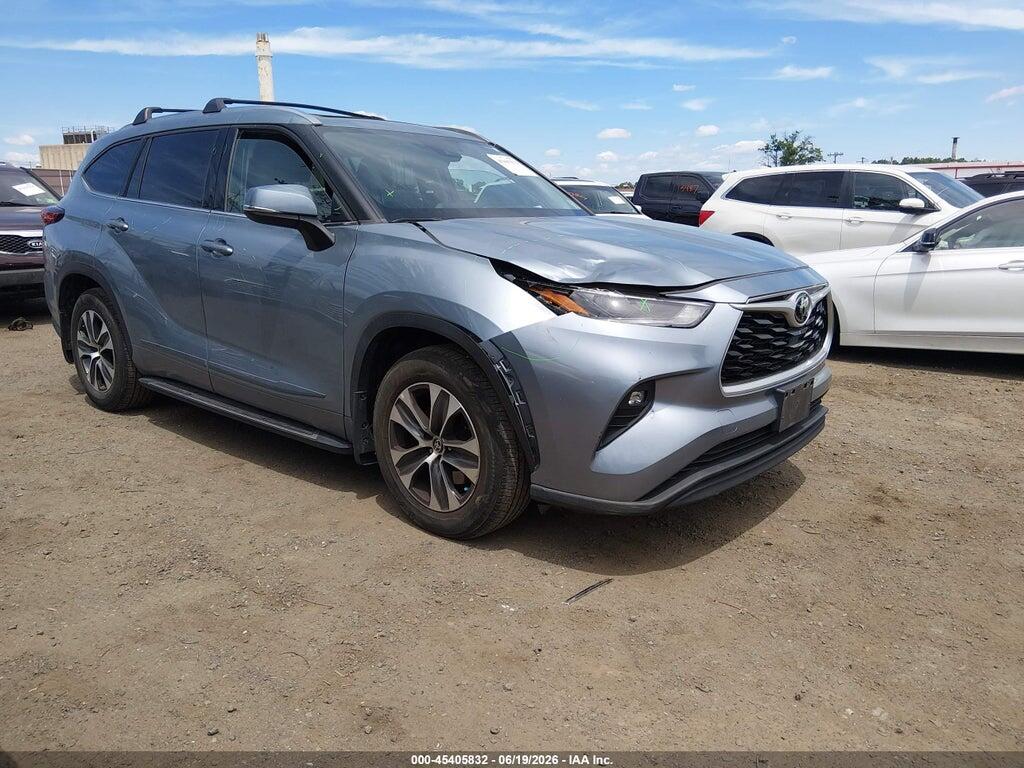 5TDGZRBH5MS139796 2021 TOYOTA HIGHLANDER photo no. 1