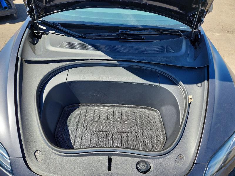 2024 TESLA MODEL 3 — Фото 11 из 12