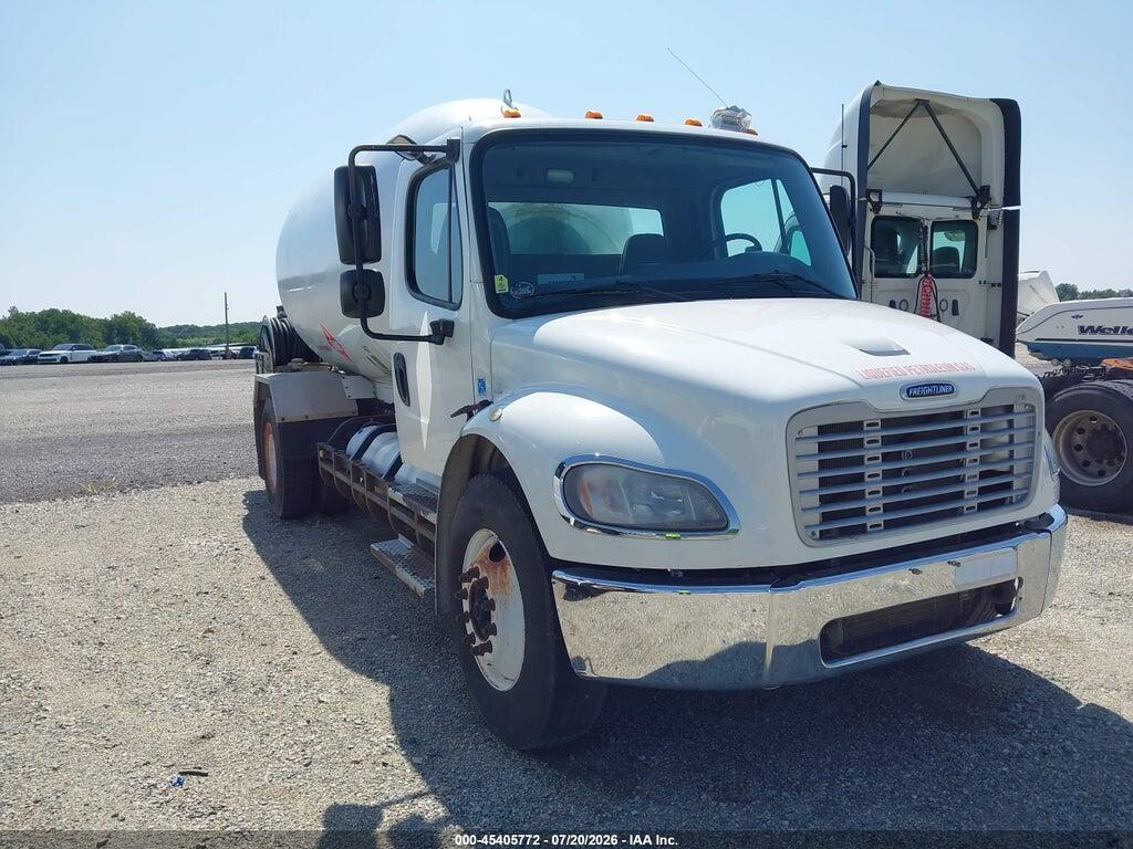 4UZAEDE33HCJA2104 2017 FREIGHTLINER S2G photo no. 1