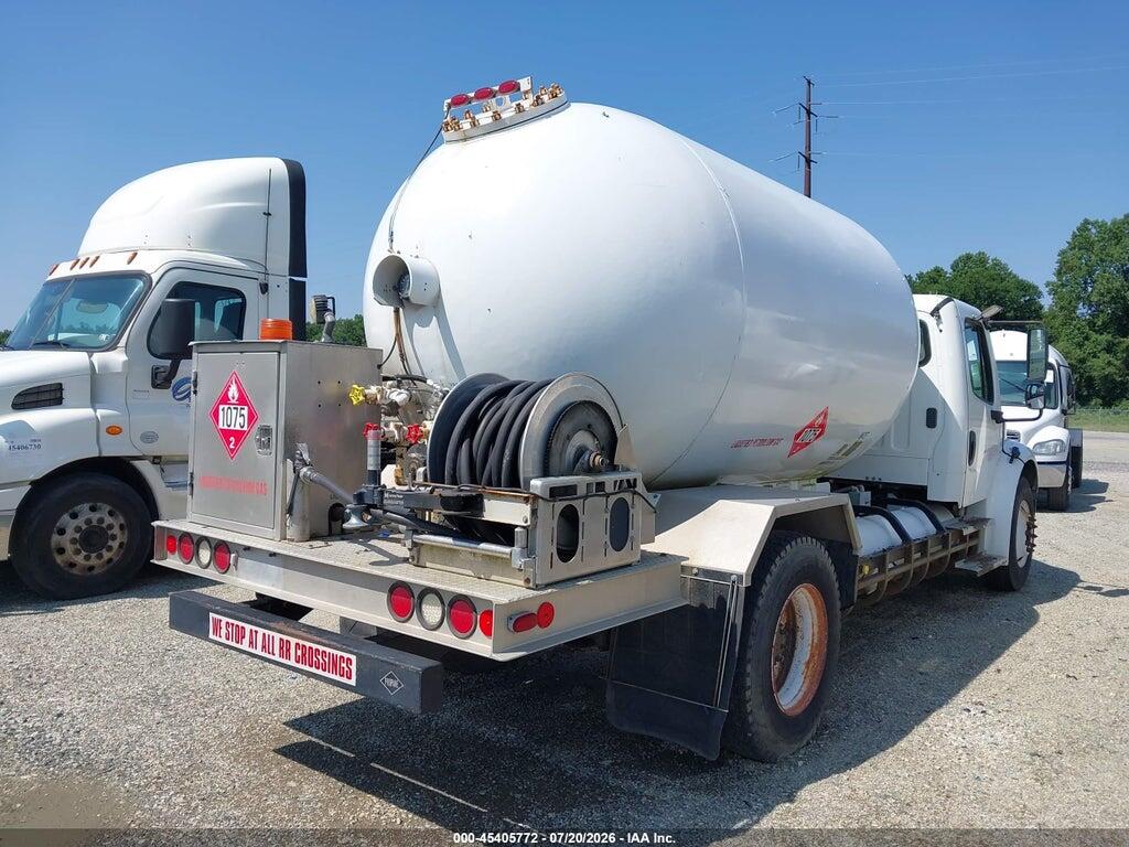 4UZAEDE33HCJA2104 2017 FREIGHTLINER S2G photo no. 4