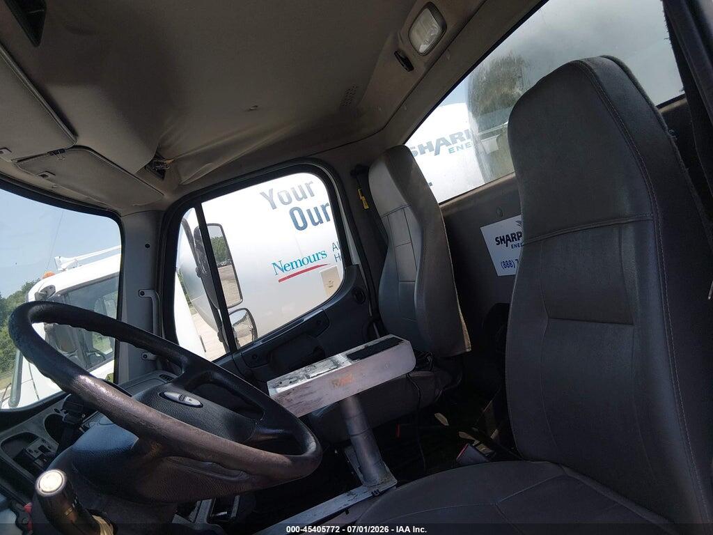 4UZAEDE33HCJA2104 2017 FREIGHTLINER S2G photo no. 6