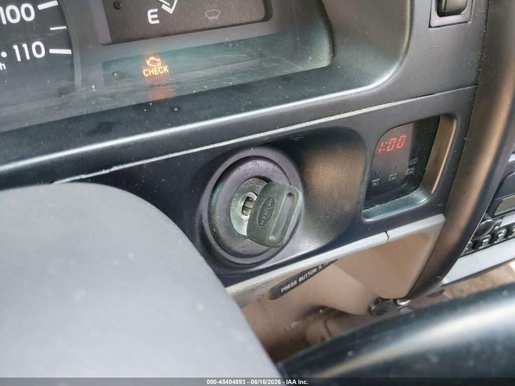 5TENL42N52Z031292 2002 TOYOTA TACOMA photo no. 11