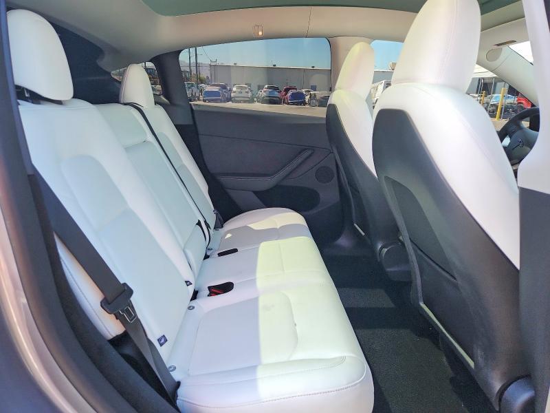 2024 TESLA MODEL Y — Фото 11 из 13