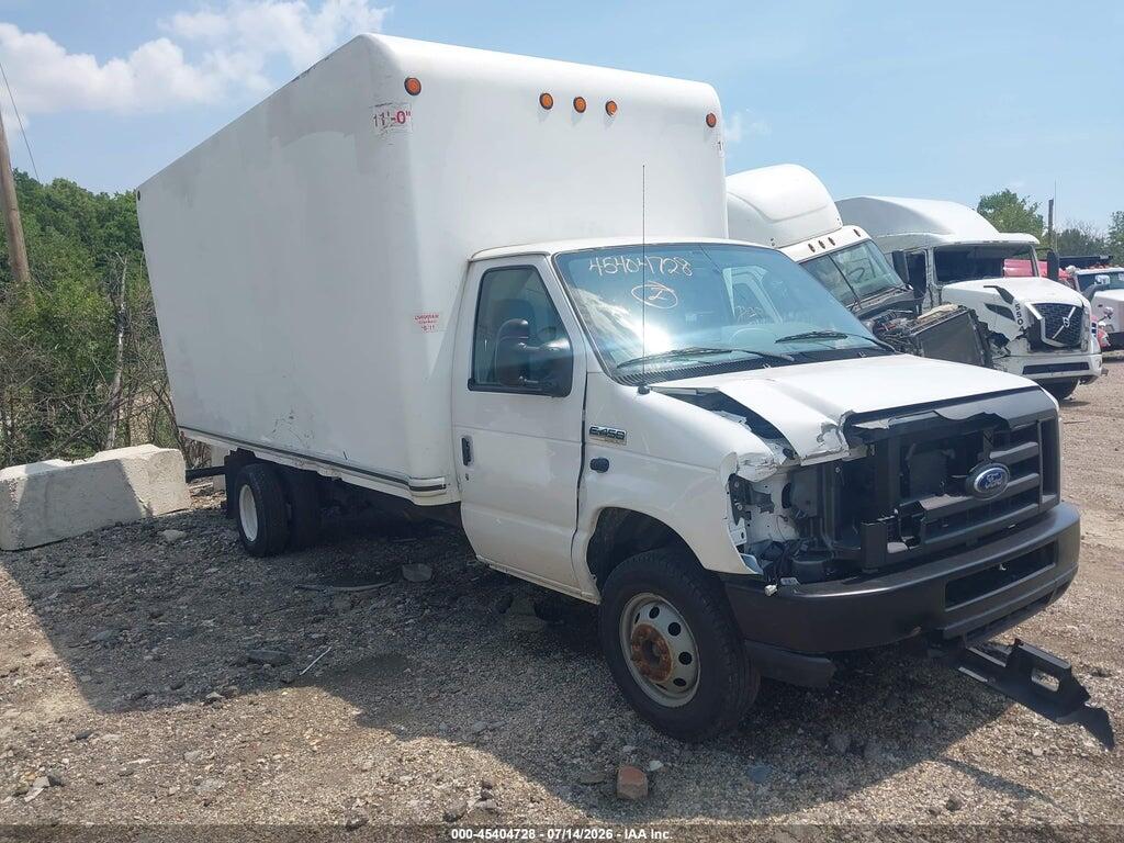 1FDXE4FS7JDC32634 2018 FORD E-450 CUTAWAY photo no. 1