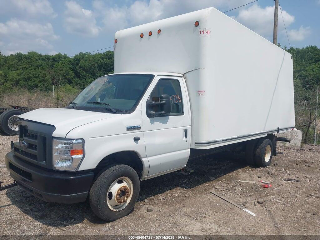 1FDXE4FS7JDC32634 2018 FORD E-450 CUTAWAY photo no. 2
