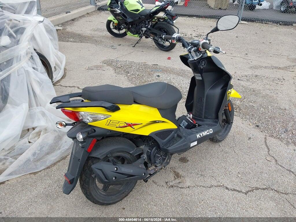 LC2D3J105HC200201 2017 KYMCO USA INC SUPER 8 photo no. 4