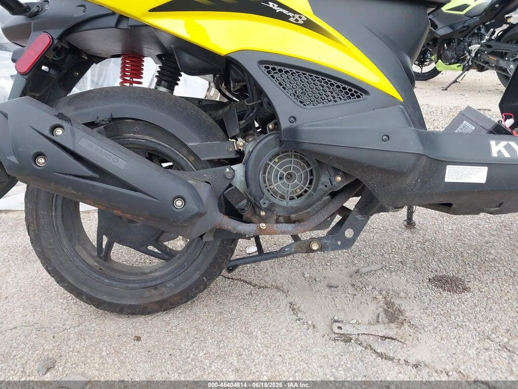 LC2D3J105HC200201 2017 KYMCO USA INC SUPER 8 photo no. 8