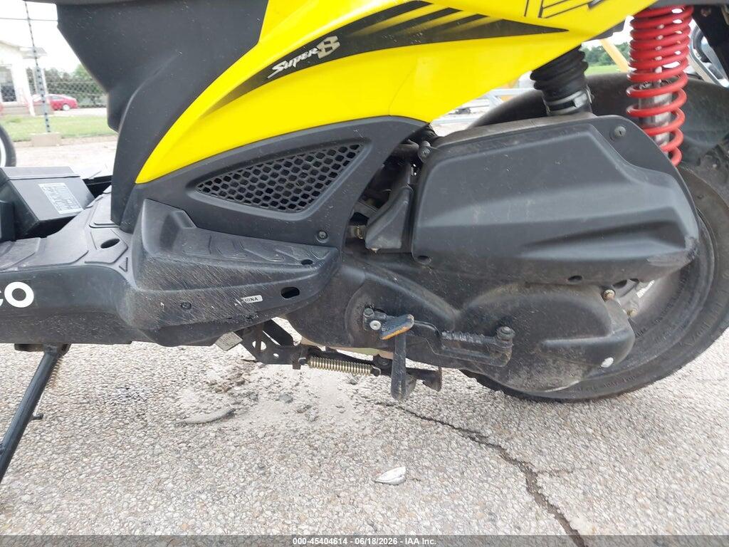 LC2D3J105HC200201 2017 KYMCO USA INC SUPER 8 photo no. 9