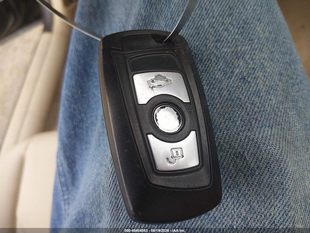 WBA3B5G59DNS03948 2013 BMW 328I photo no. 11
