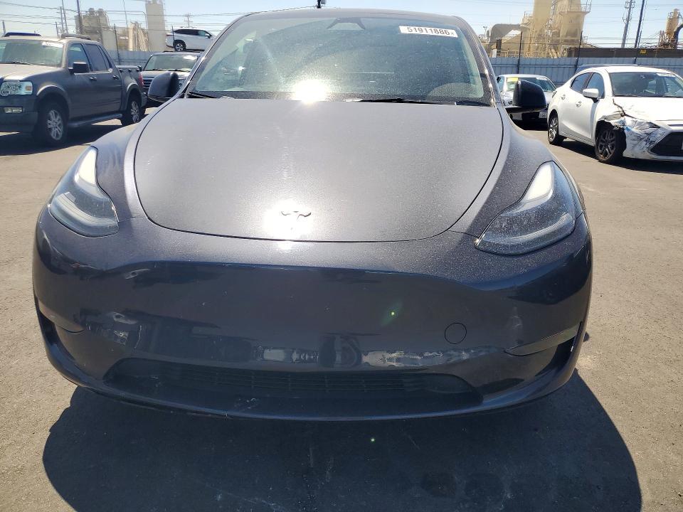 2024 TESLA MODEL Y — Фото 5 из 13