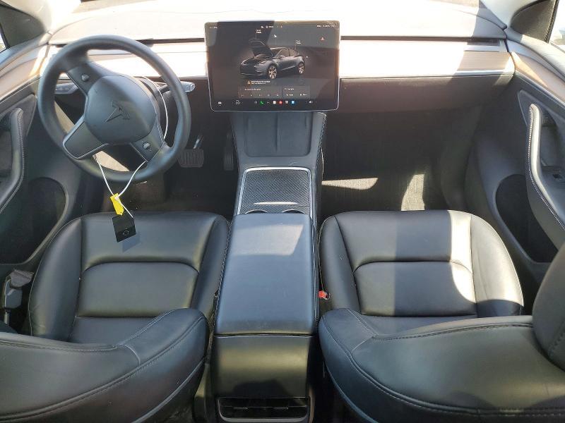2024 TESLA MODEL Y — Фото 8 из 13