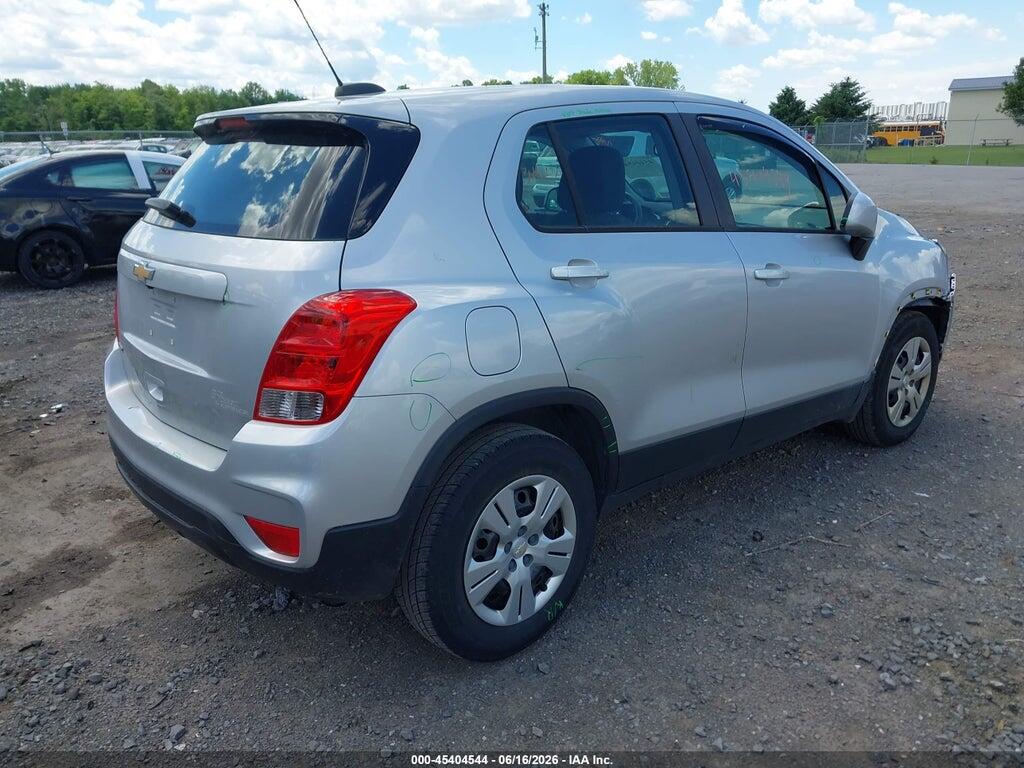 KL7CJKSB8JB647866 2018 CHEVROLET TRAX photo no. 4