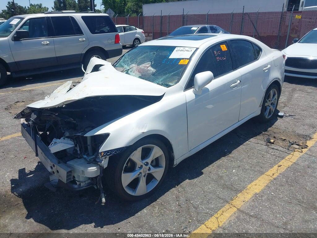 JTHBF5C29A5117502 2010 LEXUS IS 250 photo no. 2