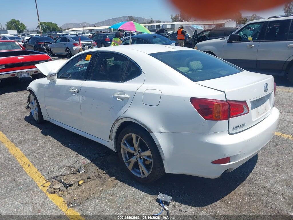 JTHBF5C29A5117502 2010 LEXUS IS 250 photo no. 3