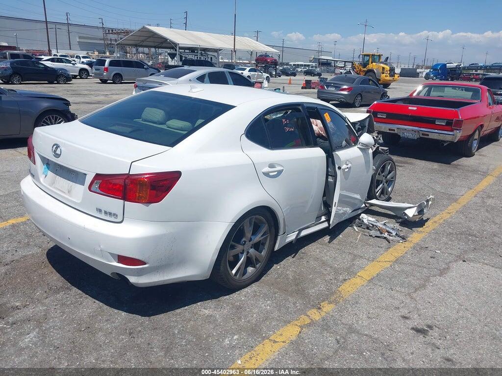 JTHBF5C29A5117502 2010 LEXUS IS 250 photo no. 4