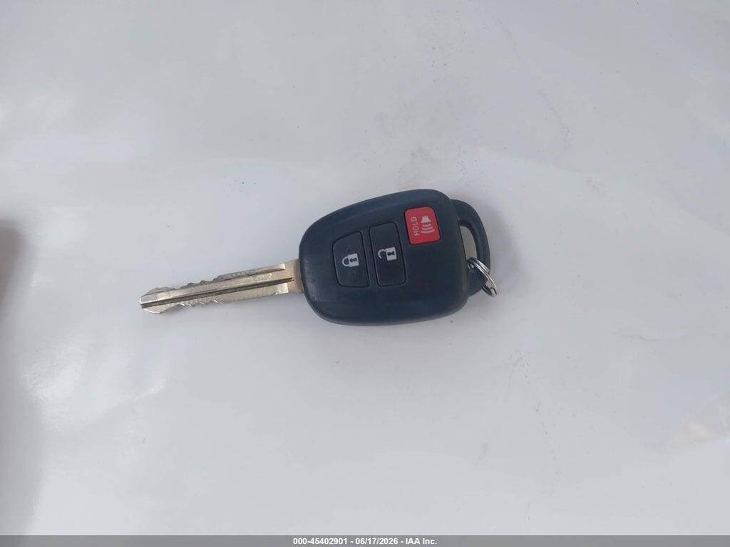 JTDKDTB35D1539915 2013 TOYOTA PRIUS C photo no. 11