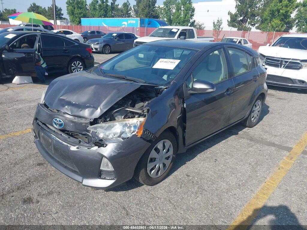 JTDKDTB35D1539915 2013 TOYOTA PRIUS C photo no. 2