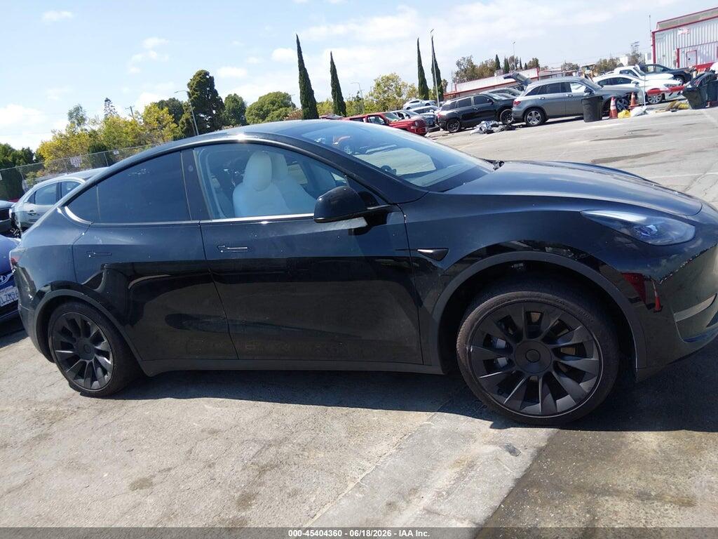 7SAYGDED3RF025168 2024 TESLA MODEL Y photo no. 12