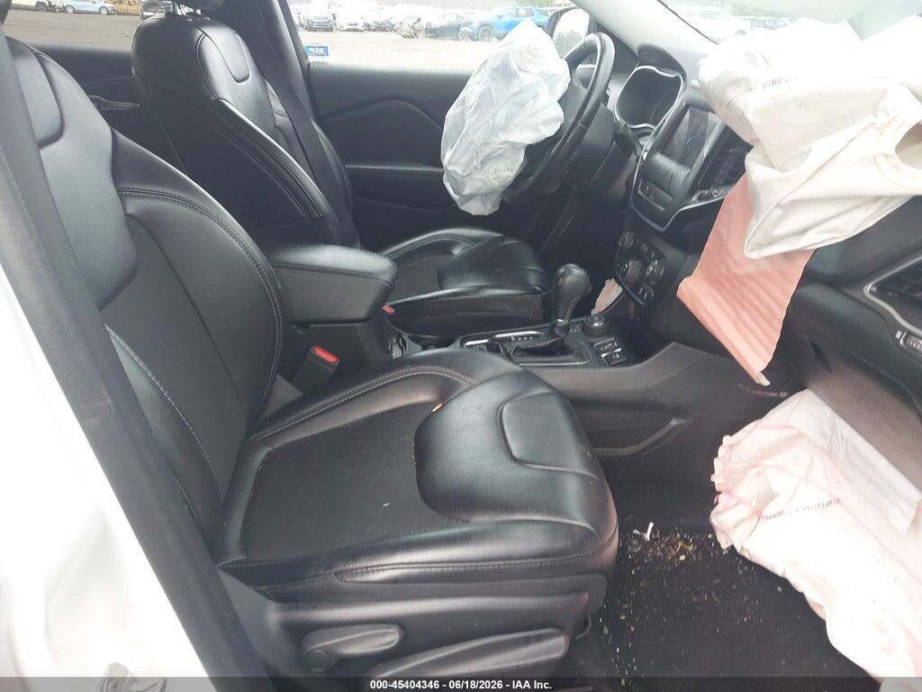 1C4PJMLB5KD474831 2019 JEEP CHEROKEE photo no. 5