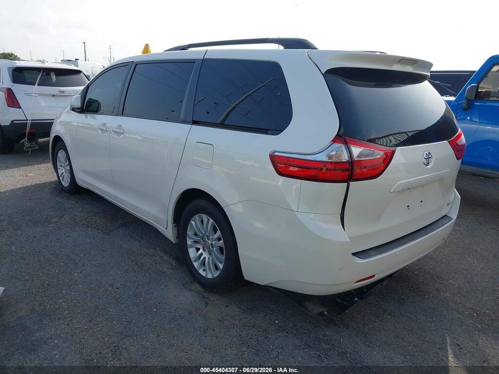 5TDYZ3DC6HS848648 2017 TOYOTA SIENNA photo no. 3