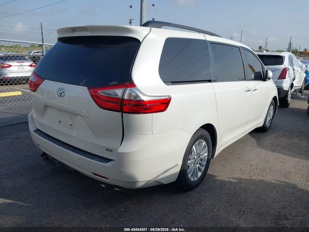 5TDYZ3DC6HS848648 2017 TOYOTA SIENNA photo no. 4