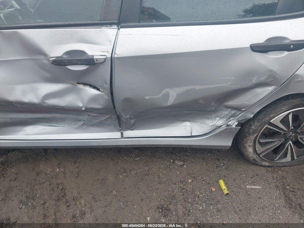 2HGFC2F58JH527217 2018 HONDA CIVIC photo no. 6
