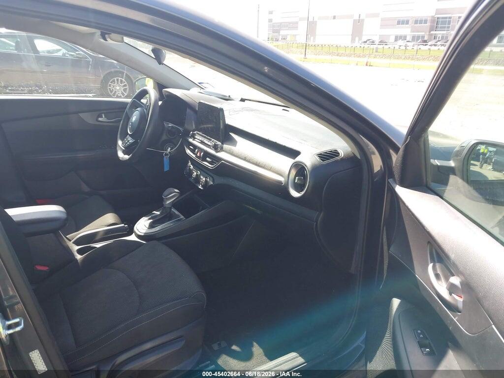 3KPF24AD2ME381182 2021 KIA FORTE photo no. 5
