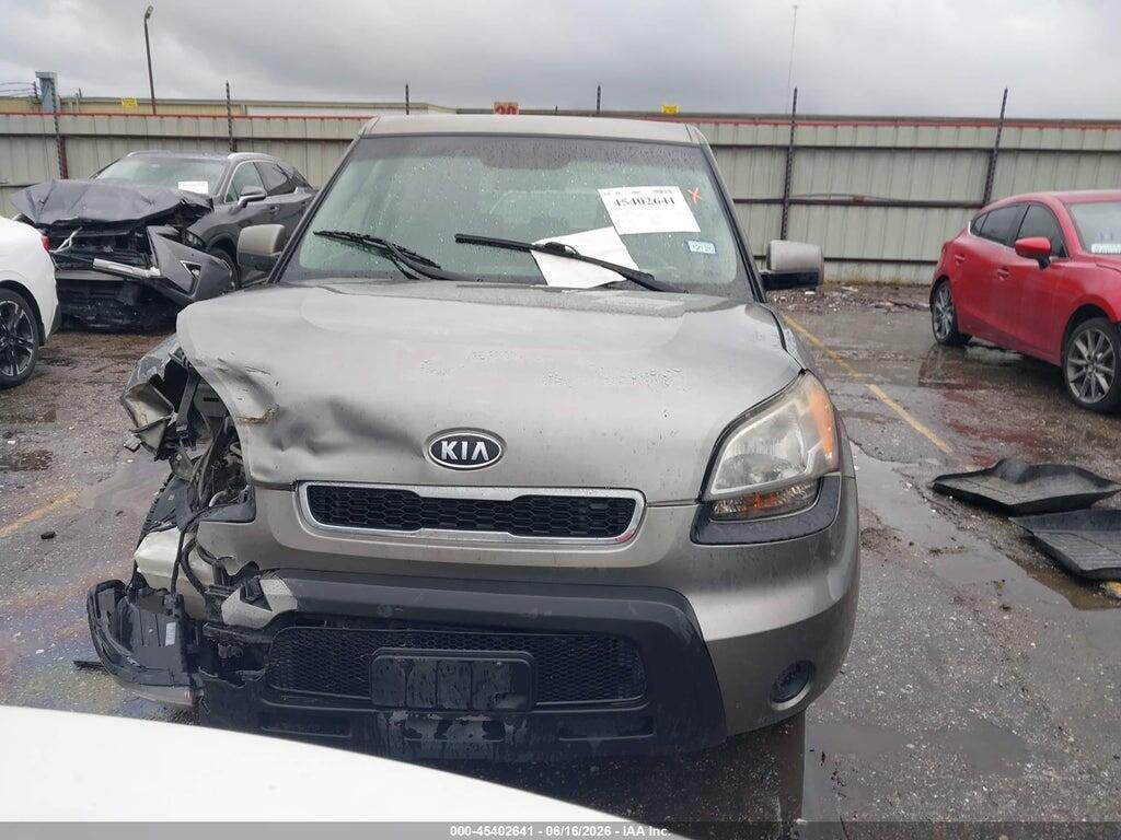 KNDJT2A29A7125966 2010 KIA SOUL photo no. 12