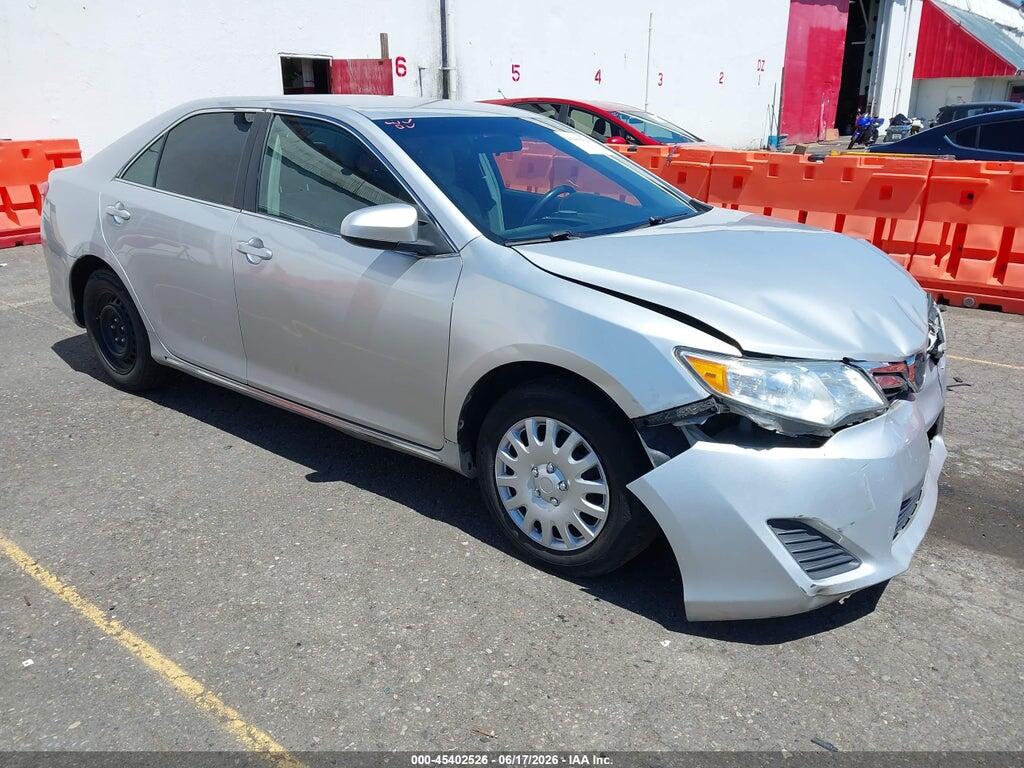 4T1BF1FK0EU796542 2014 TOYOTA CAMRY photo no. 1