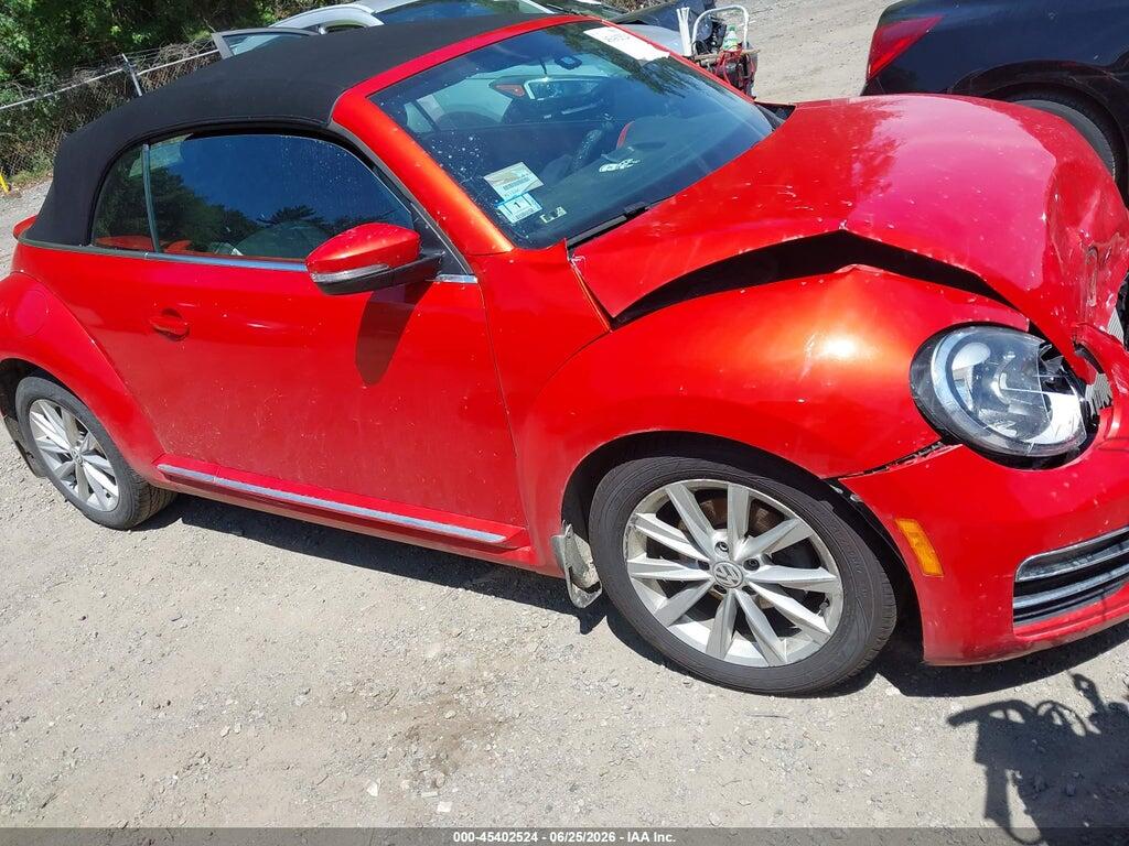 3VW5DAATXJM506830 2018 VOLKSWAGEN BEETLE photo no. 1