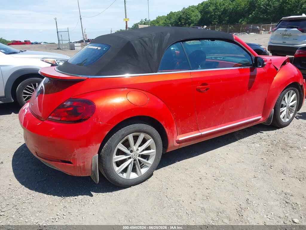 3VW5DAATXJM506830 2018 VOLKSWAGEN BEETLE photo no. 4