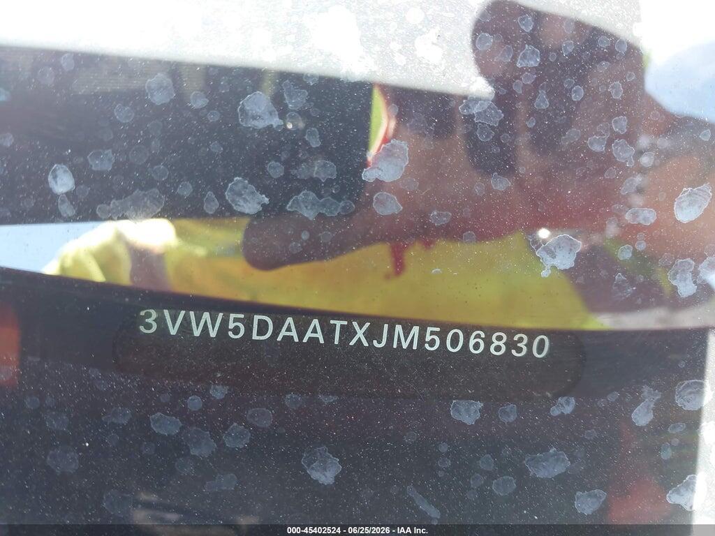 3VW5DAATXJM506830 2018 VOLKSWAGEN BEETLE photo no. 9