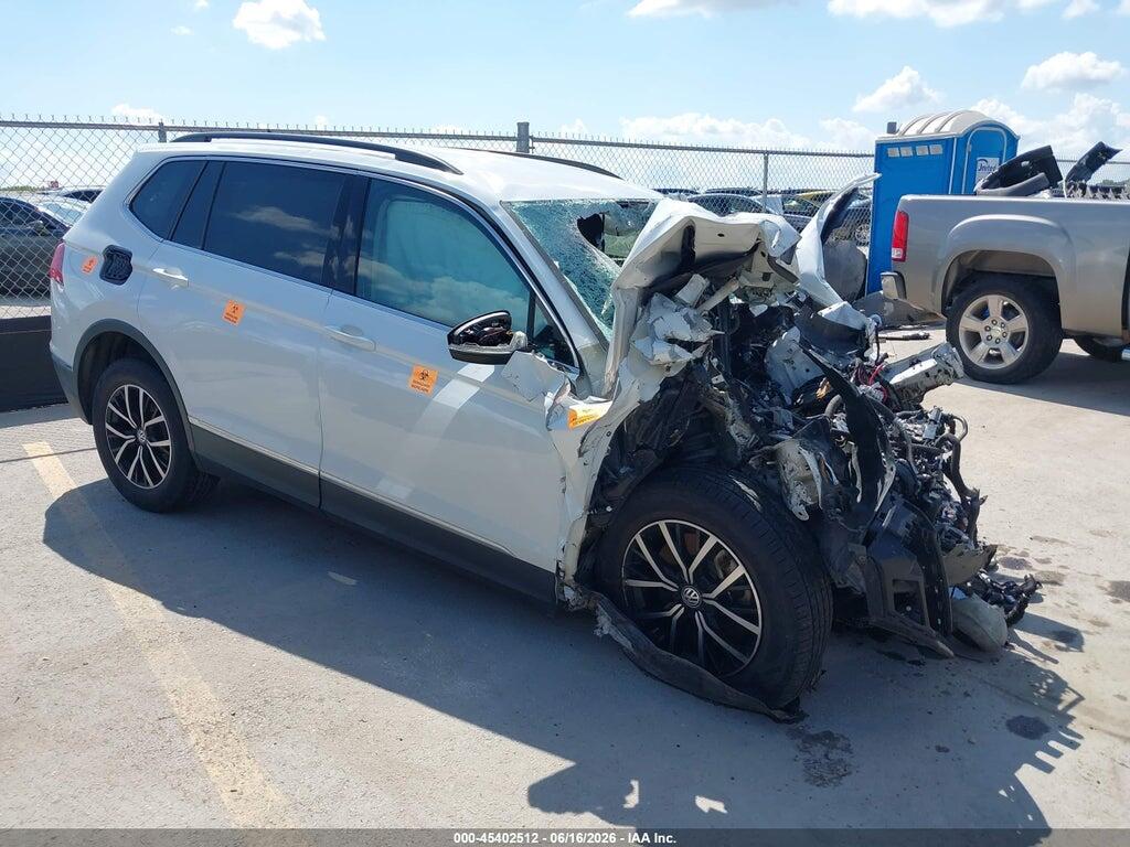 3VV3B7AX2MM045330 2021 VOLKSWAGEN TIGUAN photo no. 1