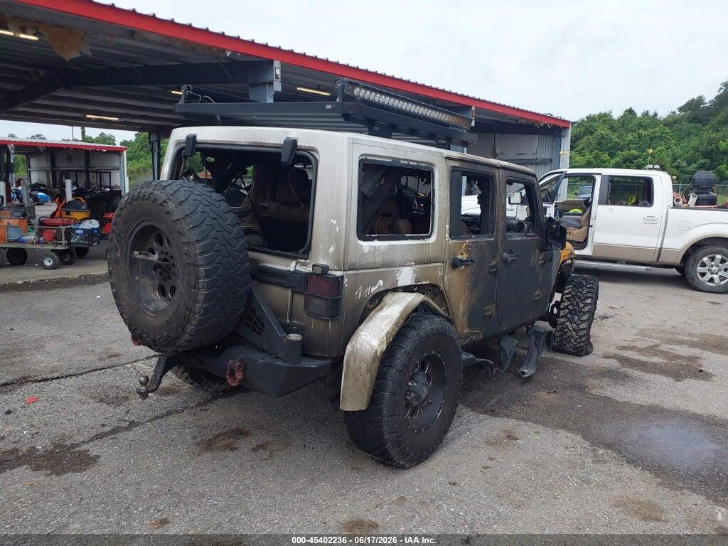 1C4HJWEG3DL693076 2013 JEEP WRANGLER UNLIMITED photo no. 4