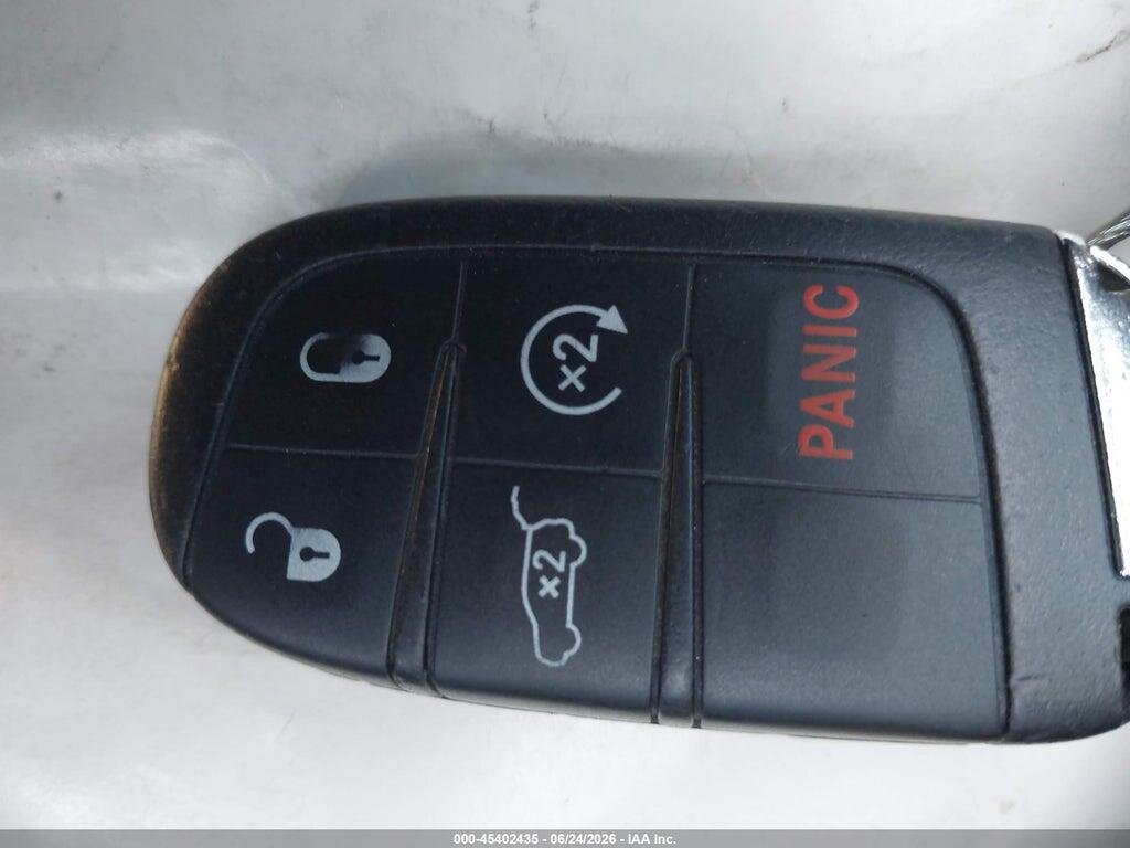 3C4NJDDB0JT199223 2018 JEEP COMPASS photo no. 11