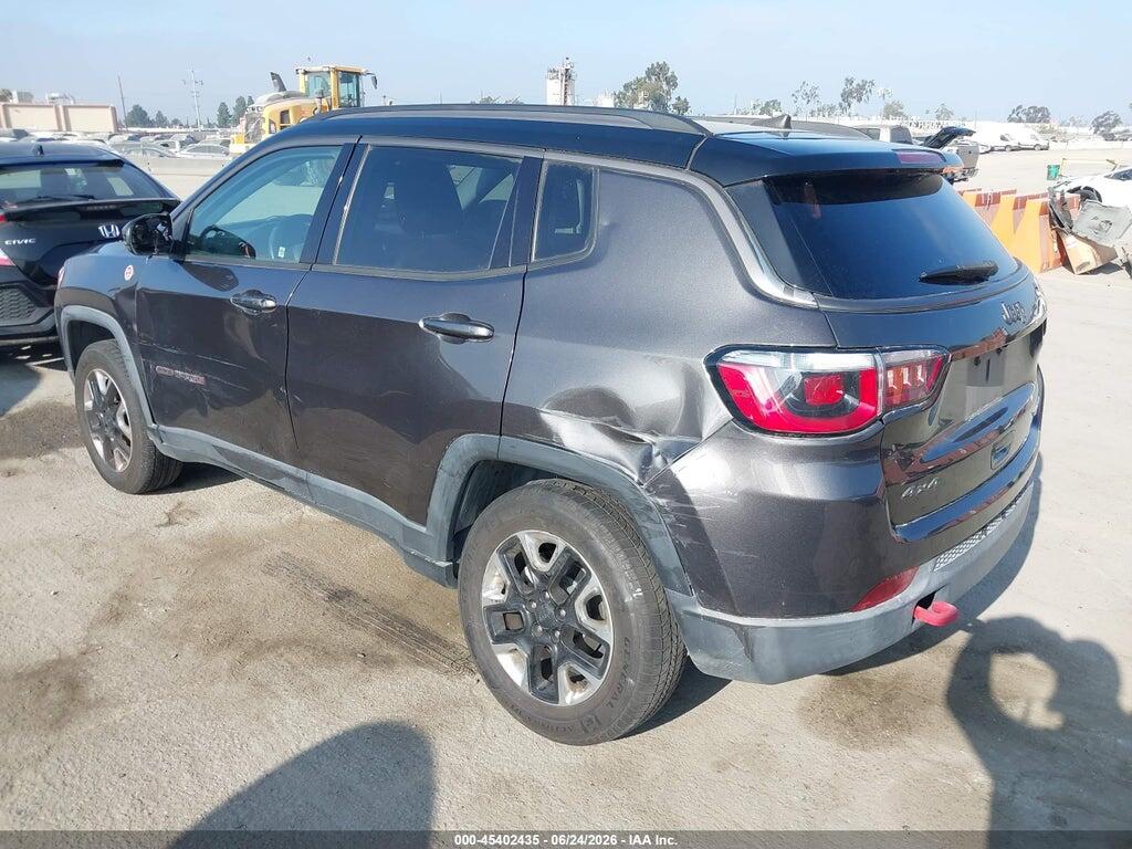 3C4NJDDB0JT199223 2018 JEEP COMPASS photo no. 3