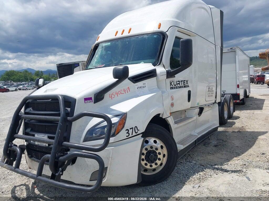 3AKJHHDR1TSWT8407 2026 FREIGHTLINER NEW CASCADIA 126 photo no. 2