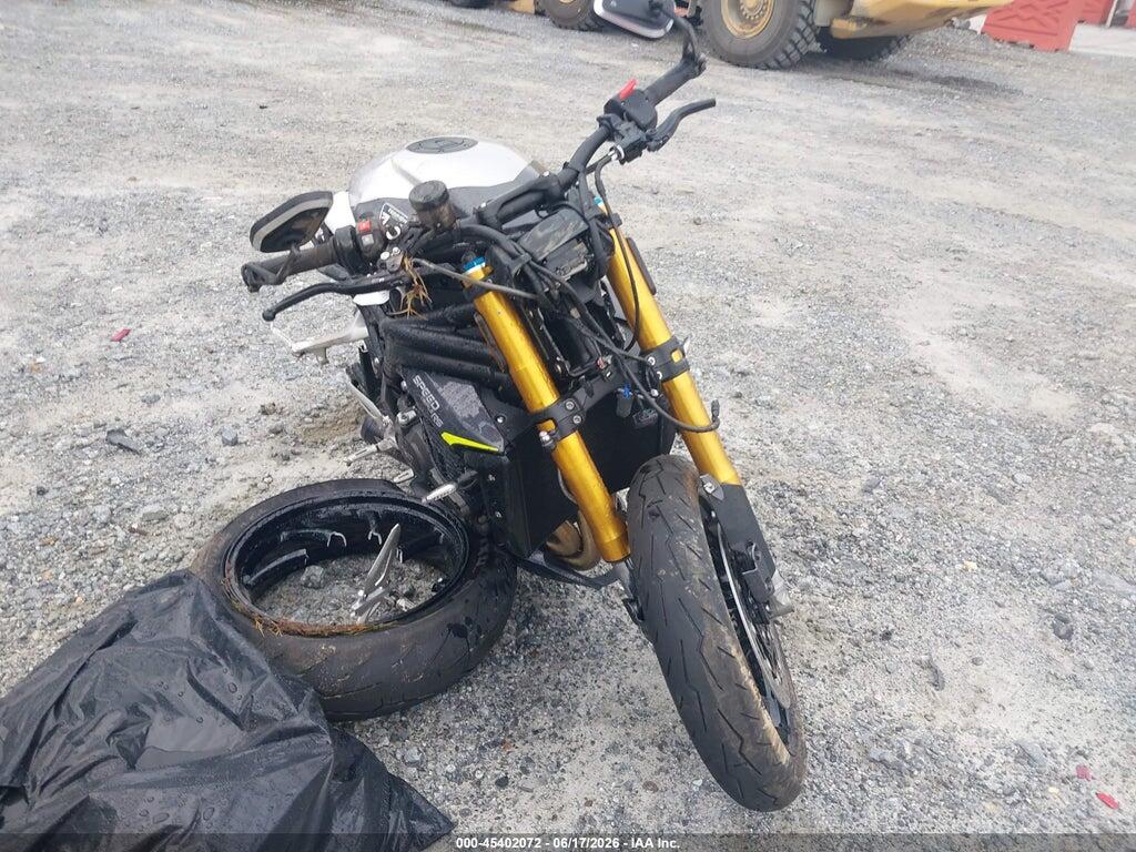 2025 TRIUMPH MOTORCYCLE SPEED TRIPLE SMTP11S4XSTCG5575