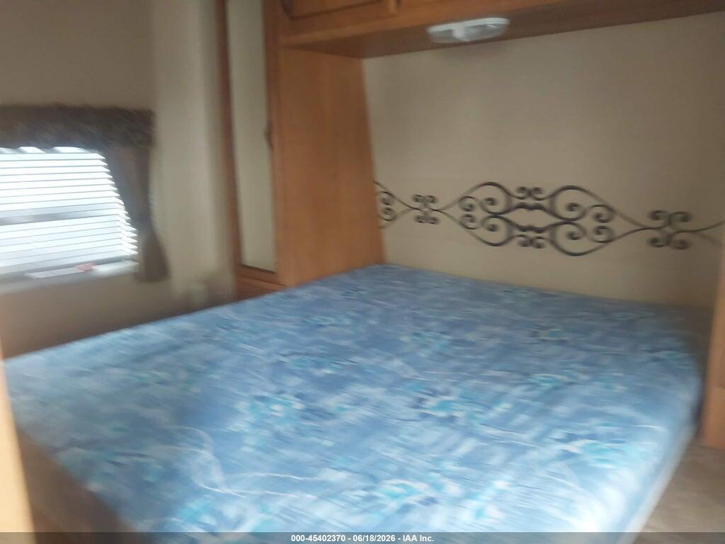 4X4TWDE24CA246863 2012 FRRV 29BHBS photo no. 5