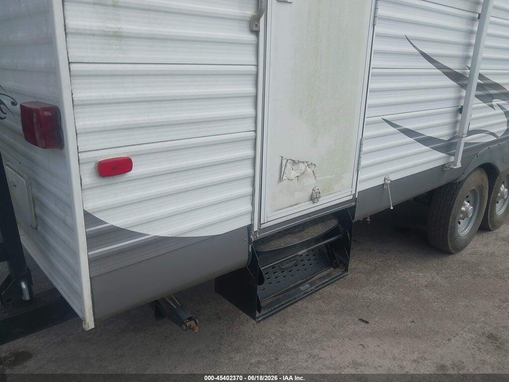 4X4TWDE24CA246863 2012 FRRV 29BHBS photo no. 6