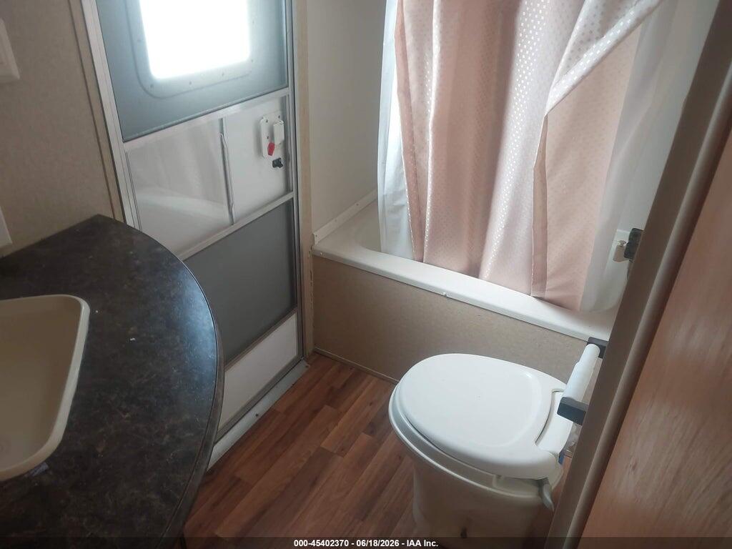4X4TWDE24CA246863 2012 FRRV 29BHBS photo no. 7