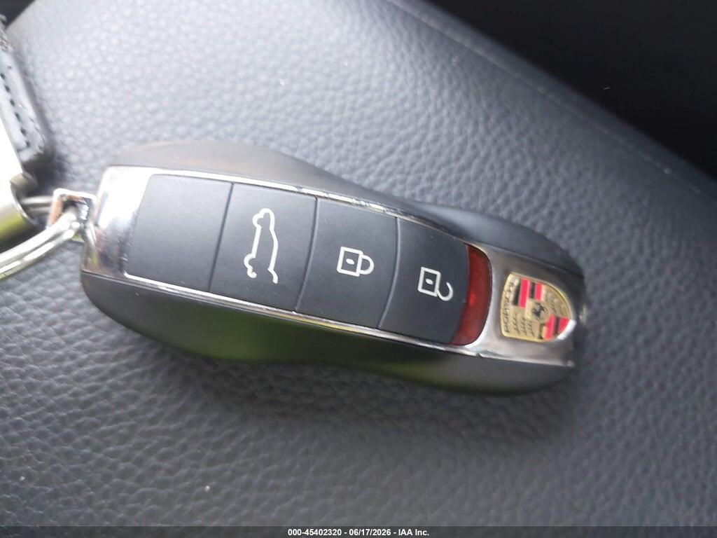WP1AA2A56PLB01039 2023 PORSCHE MACAN photo no. 11