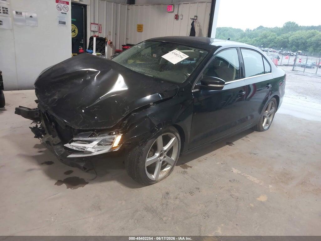 3VWLX7AJ7BM349727 2011 VOLKSWAGEN JETTA photo no. 2