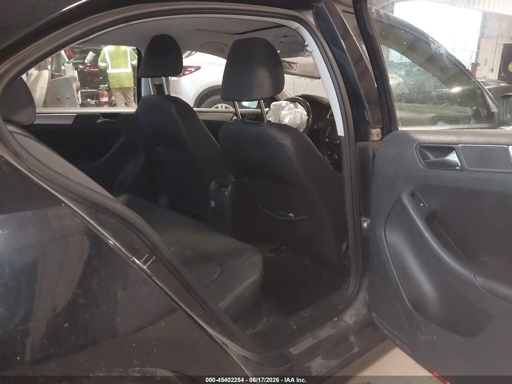 3VWLX7AJ7BM349727 2011 VOLKSWAGEN JETTA photo no. 8