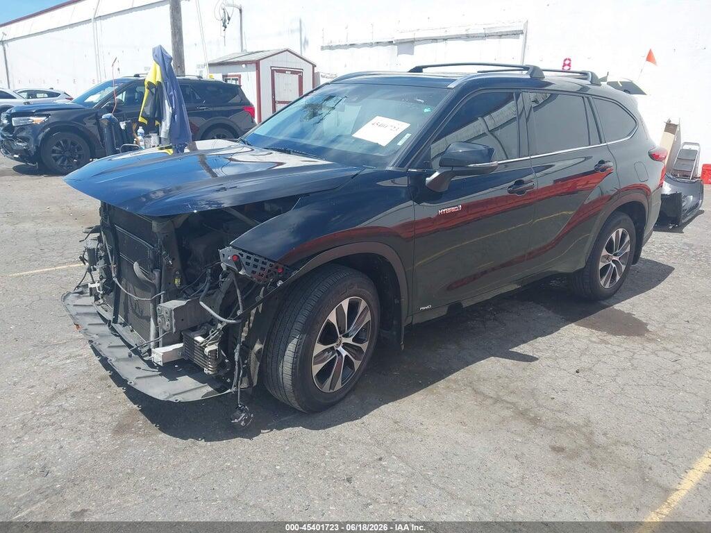 5TDGBRCH7MS063047 2021 TOYOTA HIGHLANDER photo no. 2