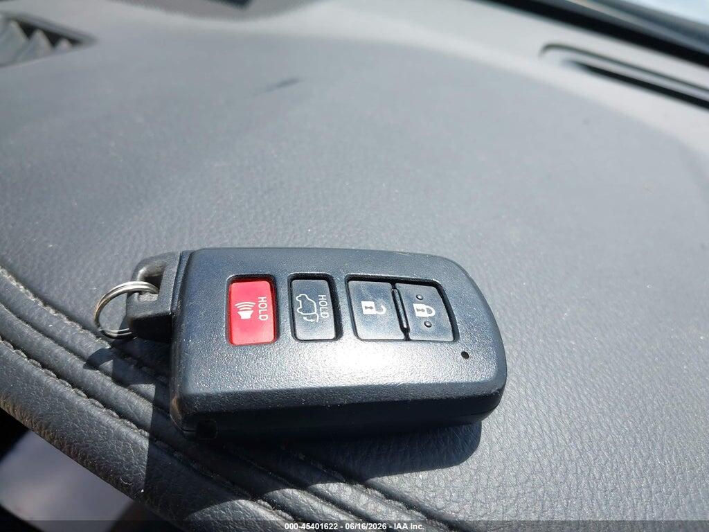 5TDDZRFH7JS809759 2018 TOYOTA HIGHLANDER photo no. 11